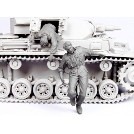 Escaping German tank crew №2.  Summer 41-44.  Two figures. 