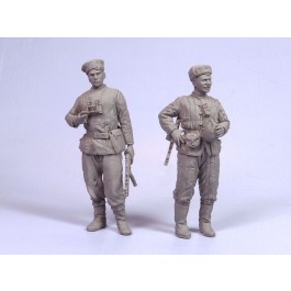 Red Army scouts III.  Summer 1943-45.  Two figures. 