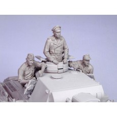 German tank crew for Pz III and Pz IV.  Summer 1939-45.  Three figures. 